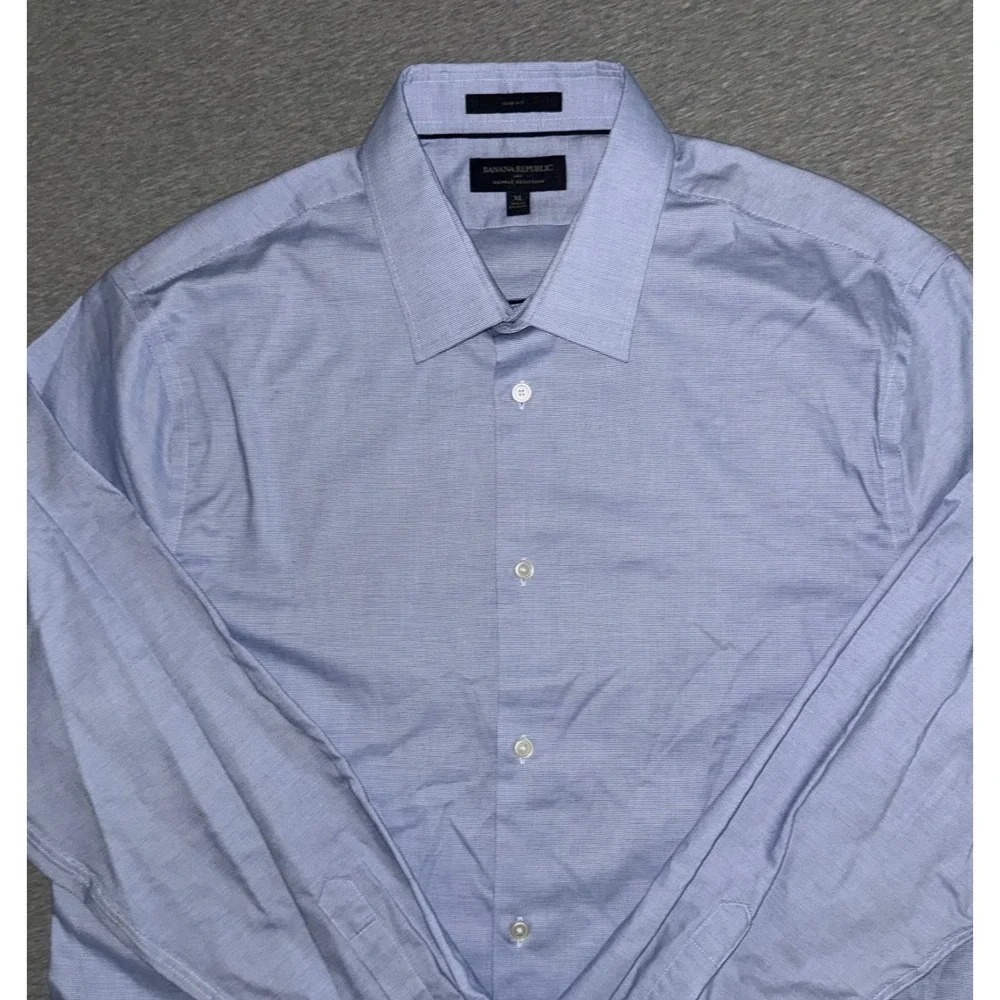 Banana Republic Button Down Mens XL Blue Wrinkle Resistant Slim Fit Long Sleeve